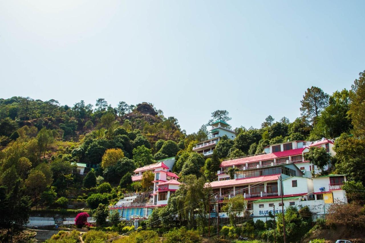 Blue Pine Resort Lansdowne Buitenkant foto