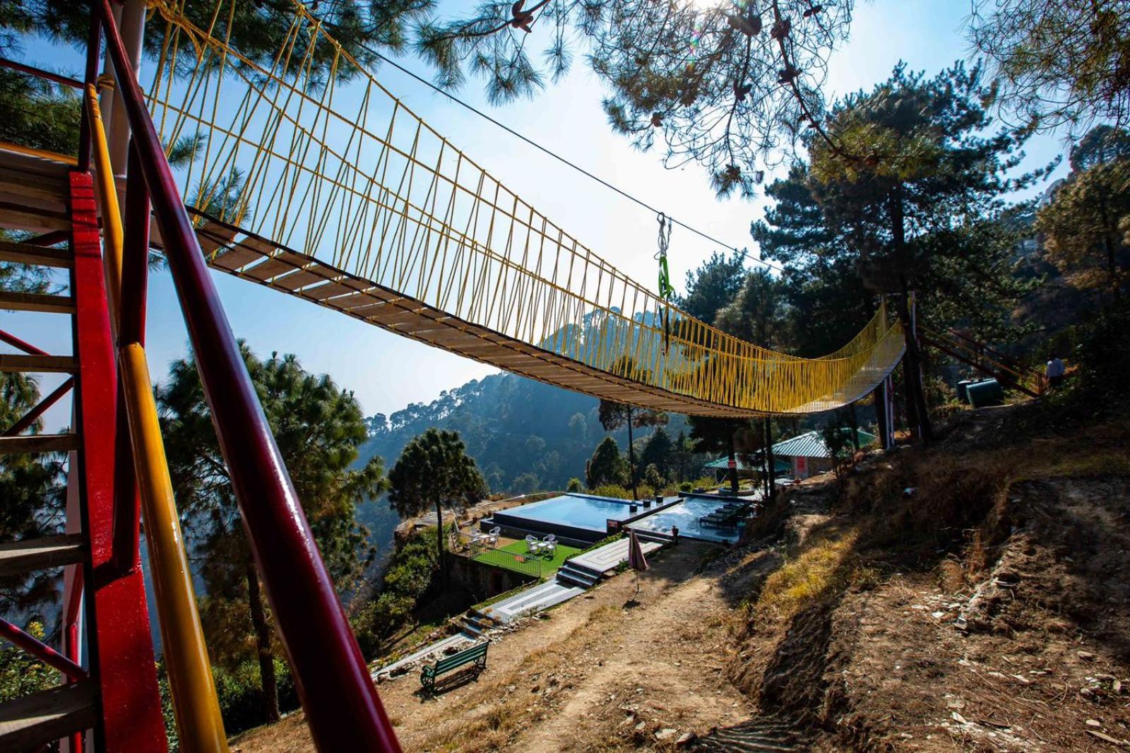 Blue Pine Resort Lansdowne Buitenkant foto