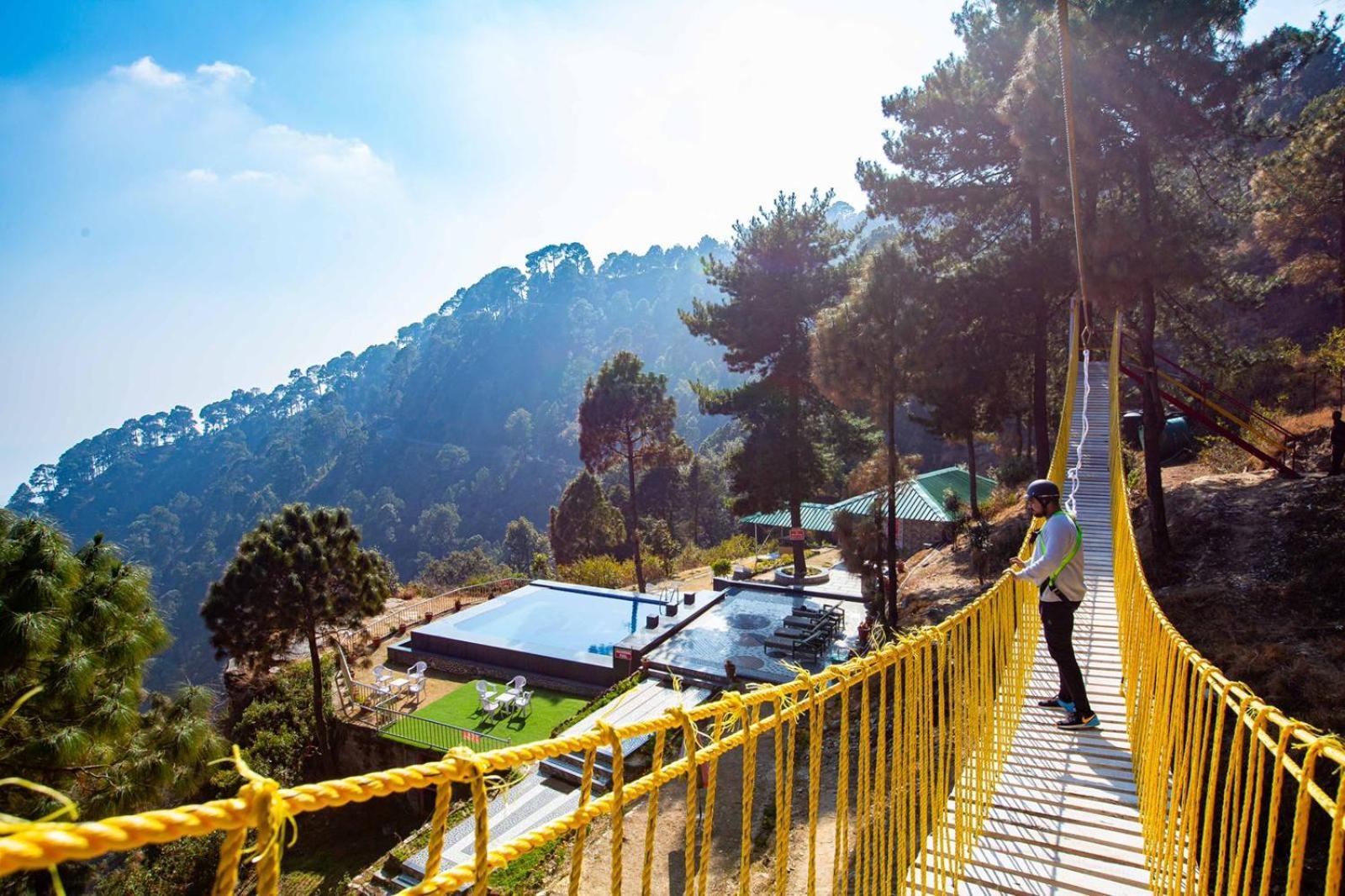 Blue Pine Resort Lansdowne Buitenkant foto